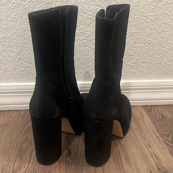 STUART WEITZMAN
Suede platform ankle boots
$750 women Sz 11 new 
Color: black - Picture 4 of 5